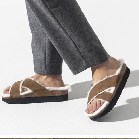 New Papillio by Birkenstock Daytona shearling Sandals - Picture 1 of 9